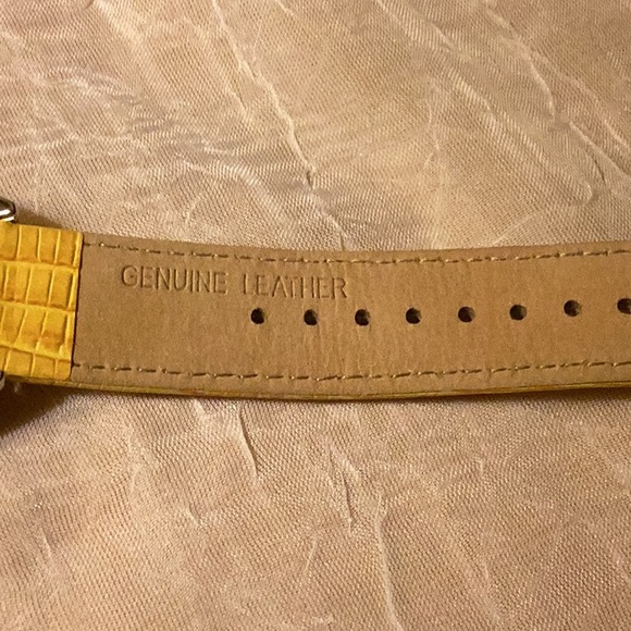 NWOT-Joan Rivers Classic watch with gems & date window & yellow leather band - Picture 6 of 10